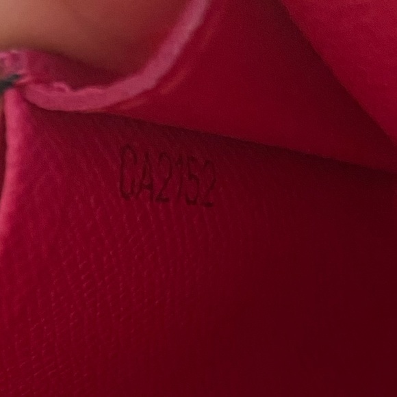 SOLD** LOUIS VUITTON VINTAGE MULTICOLOR WALLET - Picture 5 of 6